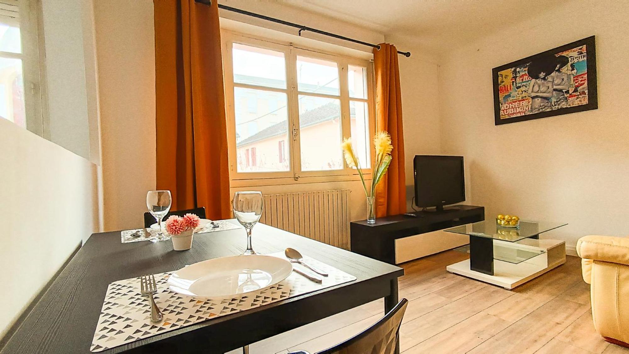 Foucault - Appartements - Au Coeur De Lourdes Exterior foto